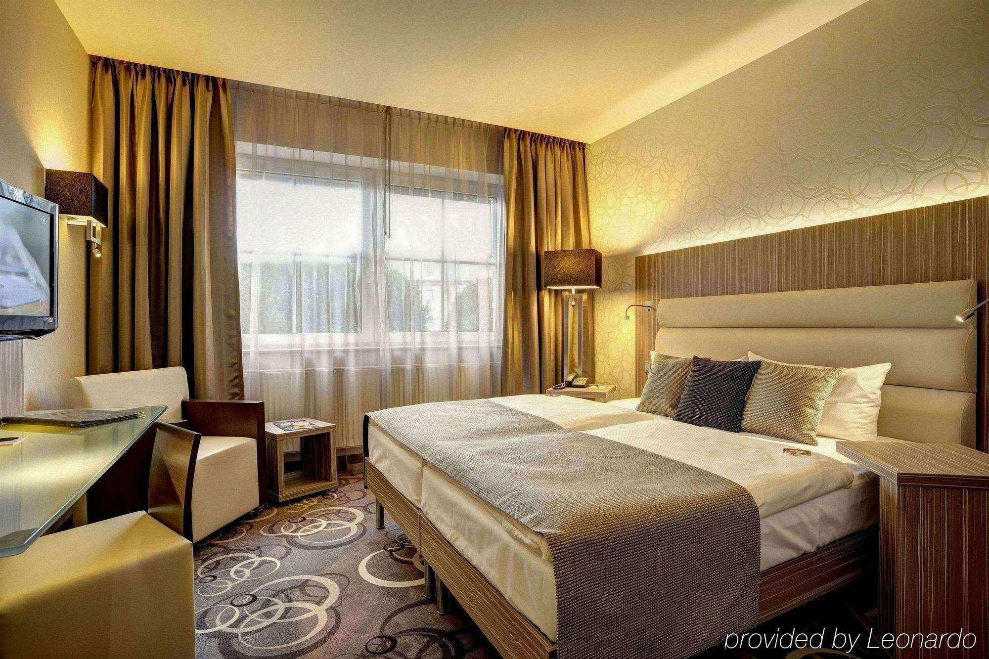 Nordwest-Hotel Бад Цвишенан Екстериор снимка