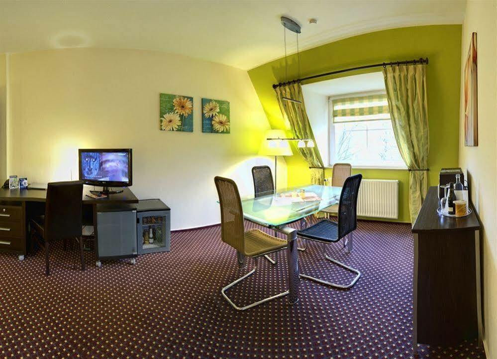 Nordwest-Hotel Бад Цвишенан Екстериор снимка